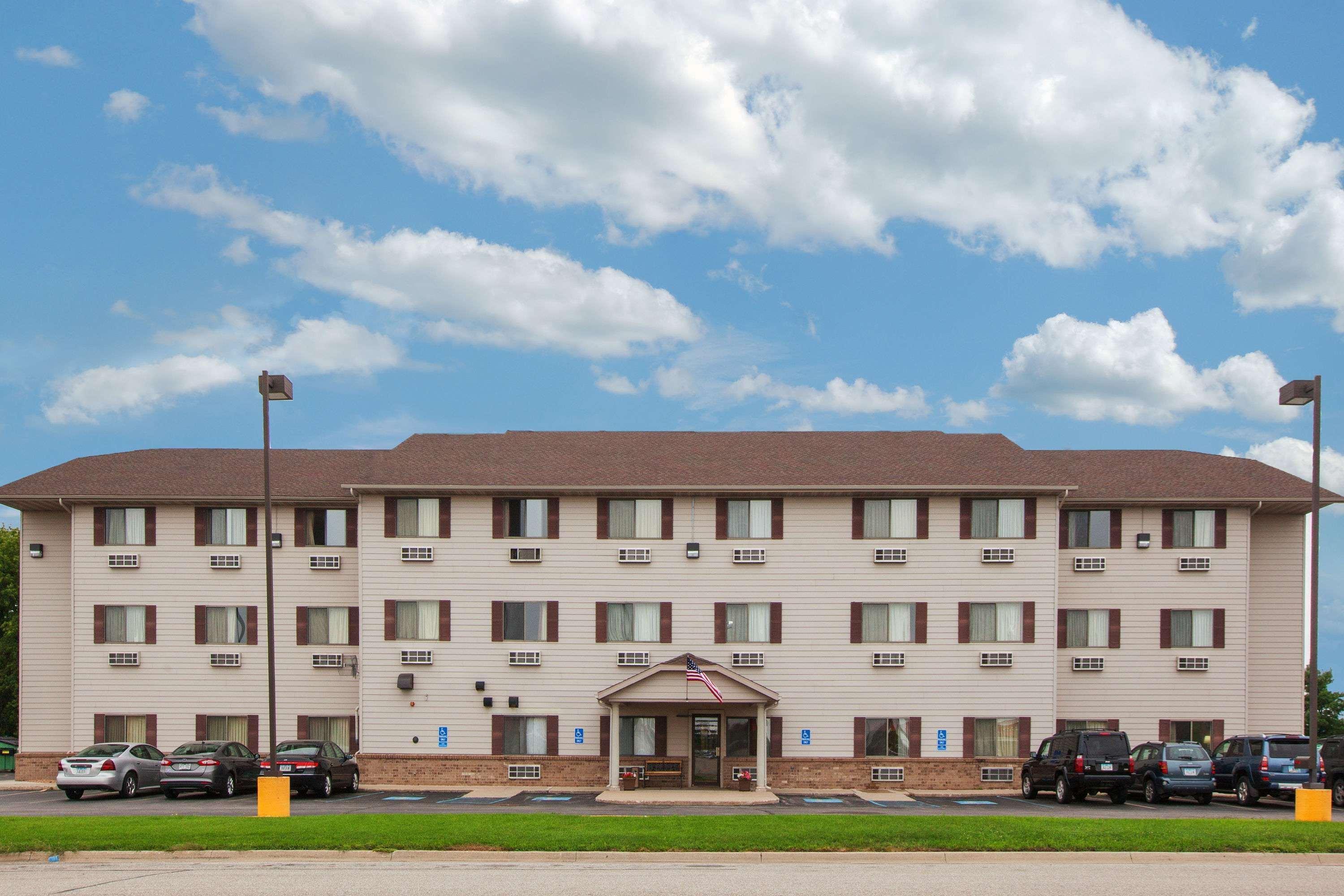 Super 8 By Wyndham Mason City Luaran gambar
